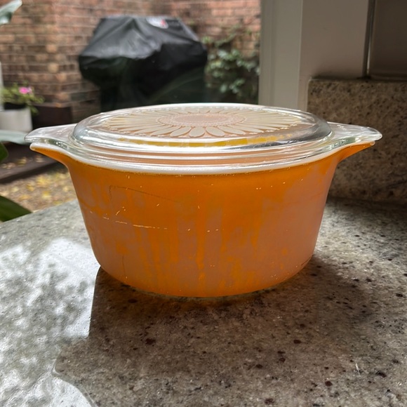 Pyrex Other - Vintage Pyrex sunflower casserole dish bowl 1.5 quart